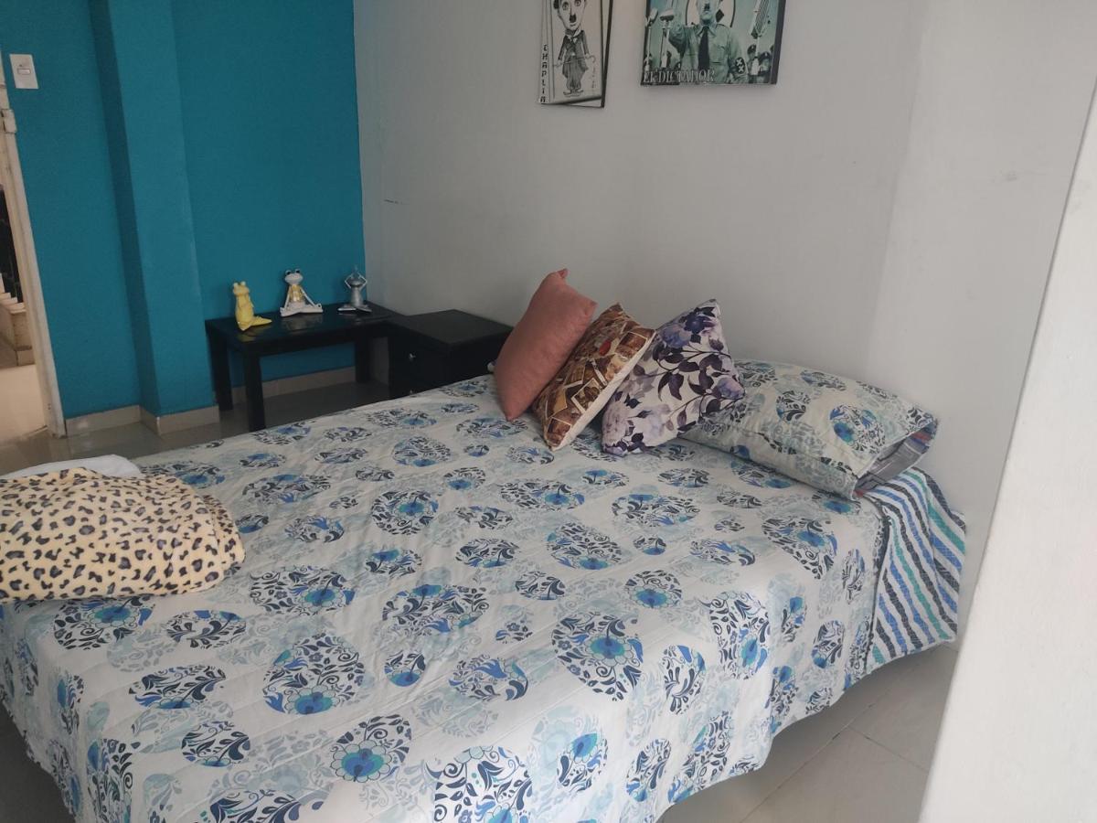 Hostal Komfort Medellín Exteriör bild