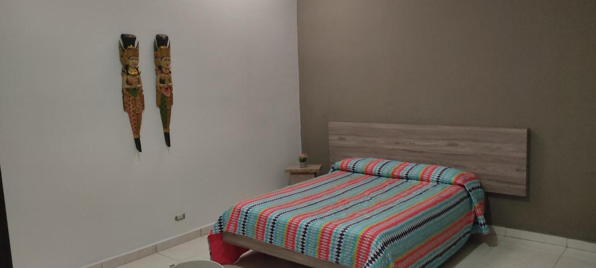 Hostal Komfort Medellín Exteriör bild